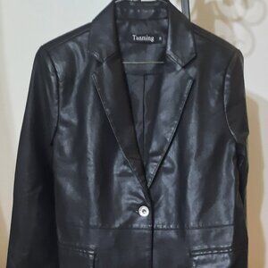 Tanming Womens Faux Leather Jacket- size M